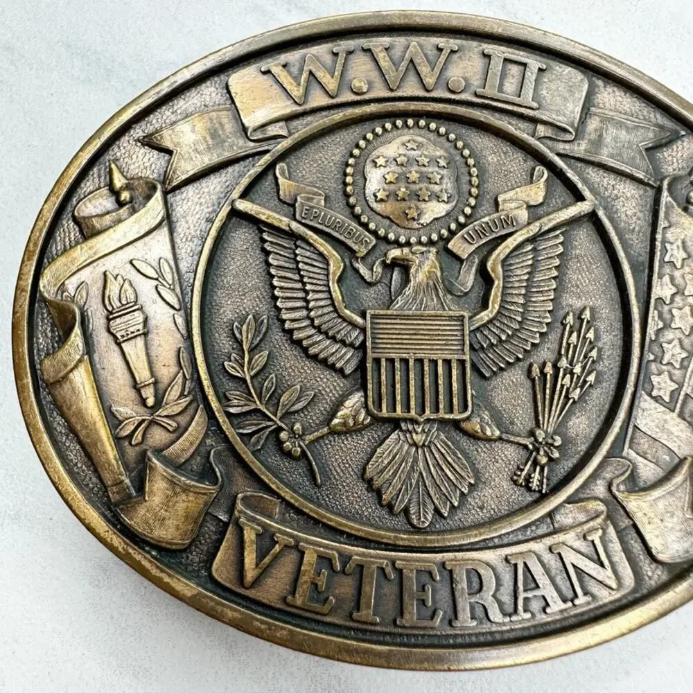 Vintage WWII Veteran Belt Buckle Brass Tone Great Seal Eagle E Pluribus Unum ✨